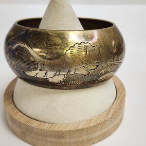 Vintage Brass Etched Bangle Bracelet Boho Lion Elephant Deer Duck Safari Animals